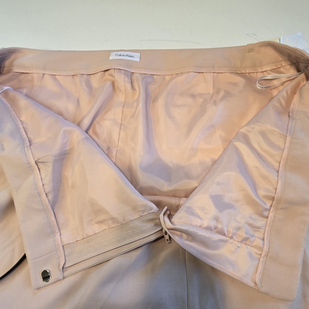 Calvin Klein Blush Pencil Skirt with Dark Brown Thin Belt Size 24W - Picture 3 of 10